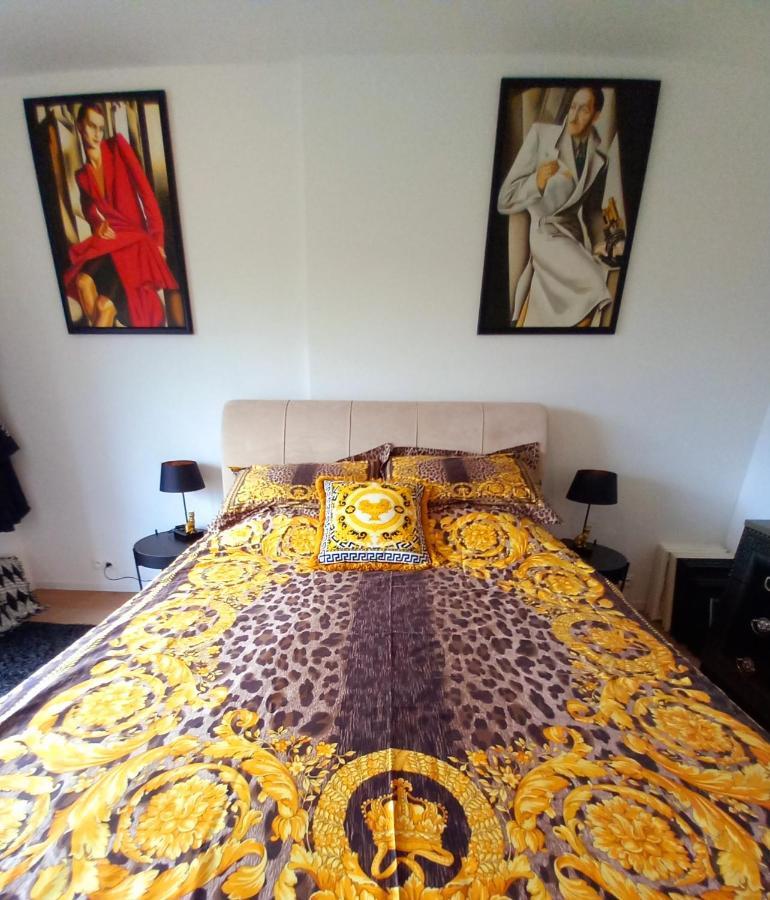 Little Hollywood Apartment Oostende Bagian luar foto